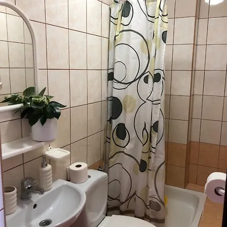 ゲストハウス Klaudia オストロボ