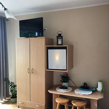 ゲストハウス Klaudia オストロボ